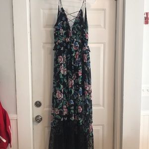 Express brand new maxi